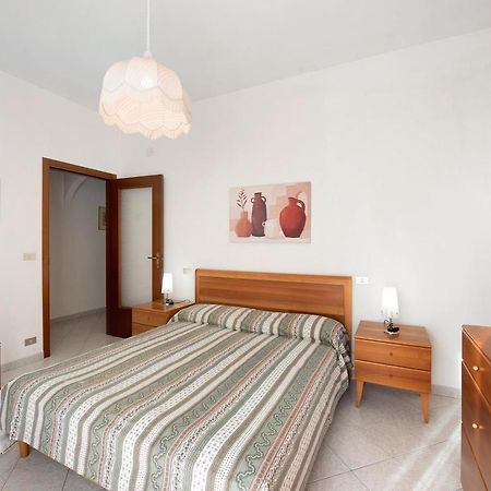 Ferienwohnung Trilocale Mazzini Con 2 Balconi Varraze Exterior foto