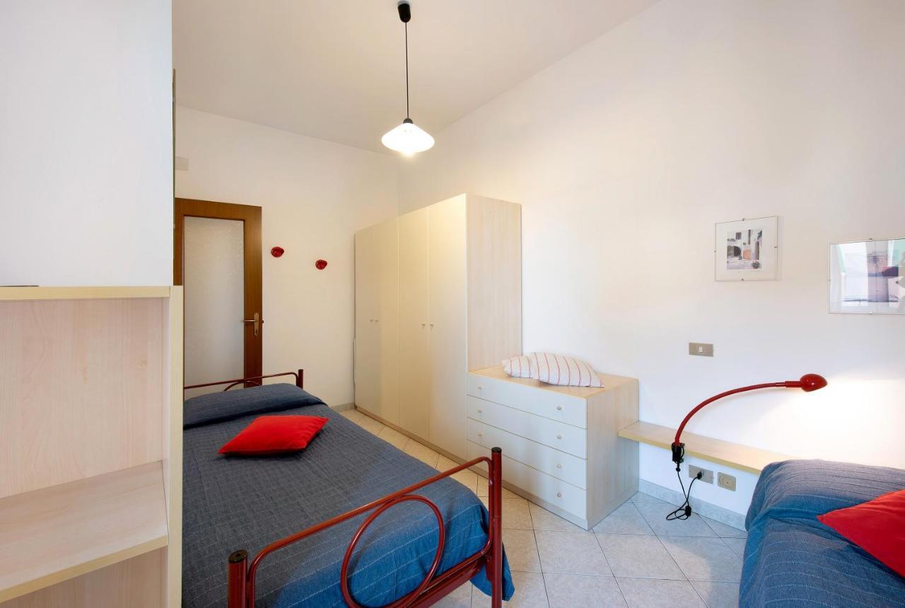 Ferienwohnung Trilocale Mazzini Con 2 Balconi Varraze Exterior foto